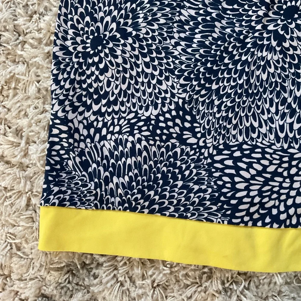 CJ Banks Navy Blue‎ White Floral Burst Shift Dress Yellow Trim 16W
